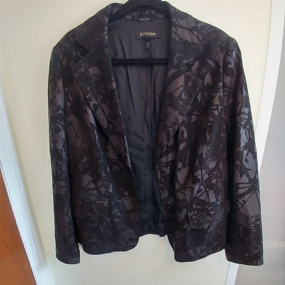 Escada Black Leather Texture Blazer Jacket - Picture 5 of 15